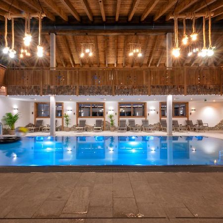 Familien- Und Vitalhotel Muehlpointhof Lofer Exterior foto