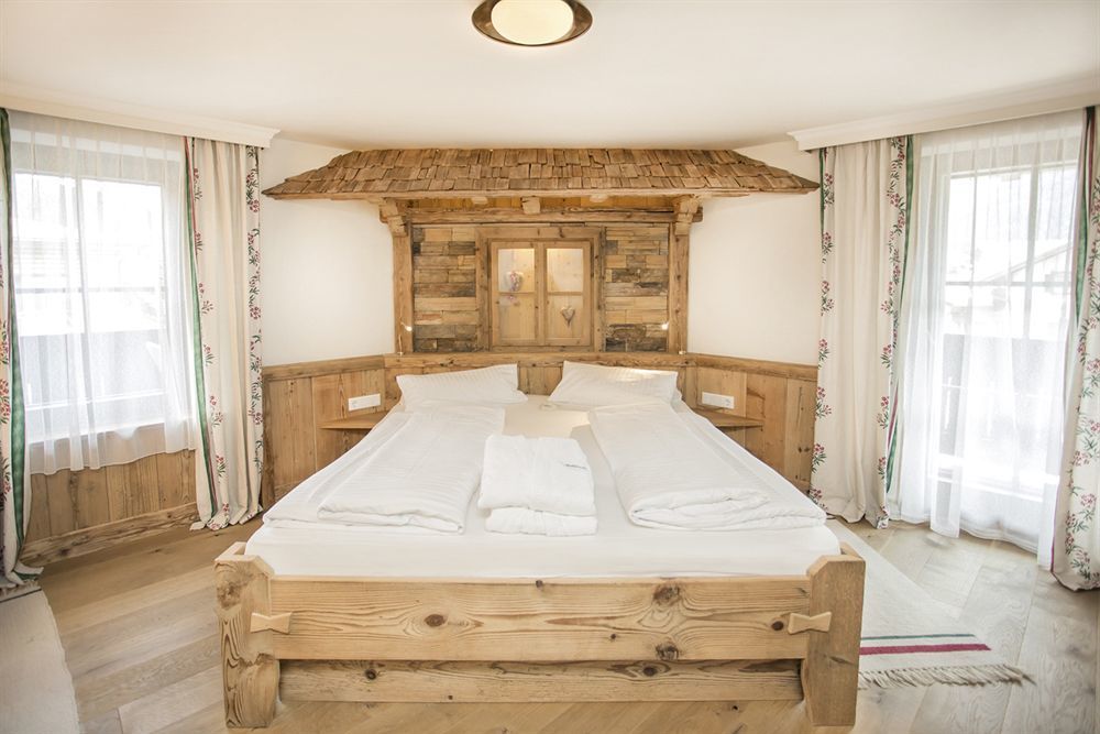 Familien- Und Vitalhotel Muehlpointhof Lofer Exterior foto