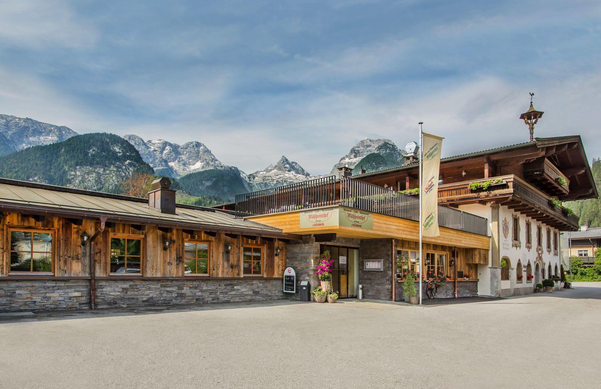Familien- Und Vitalhotel Muehlpointhof Lofer Exterior foto